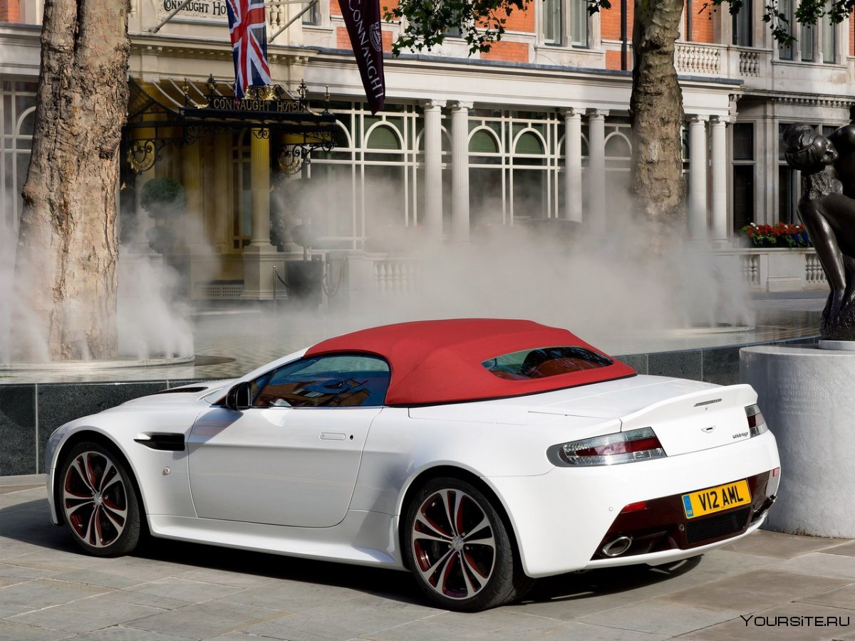Aston Martin Vantage Roadster White
