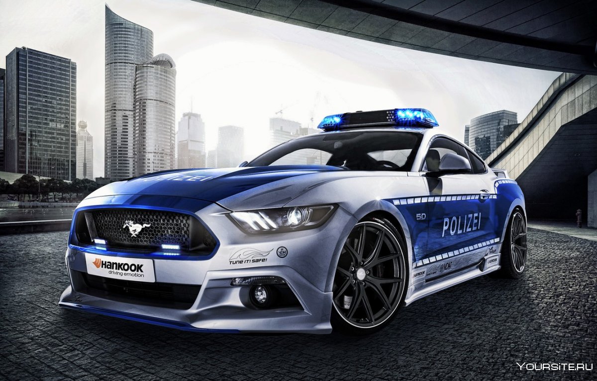 Полицейская машина Форд Мустанг