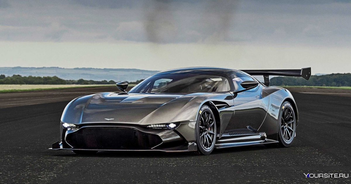 Машина Aston Martin Vulcan