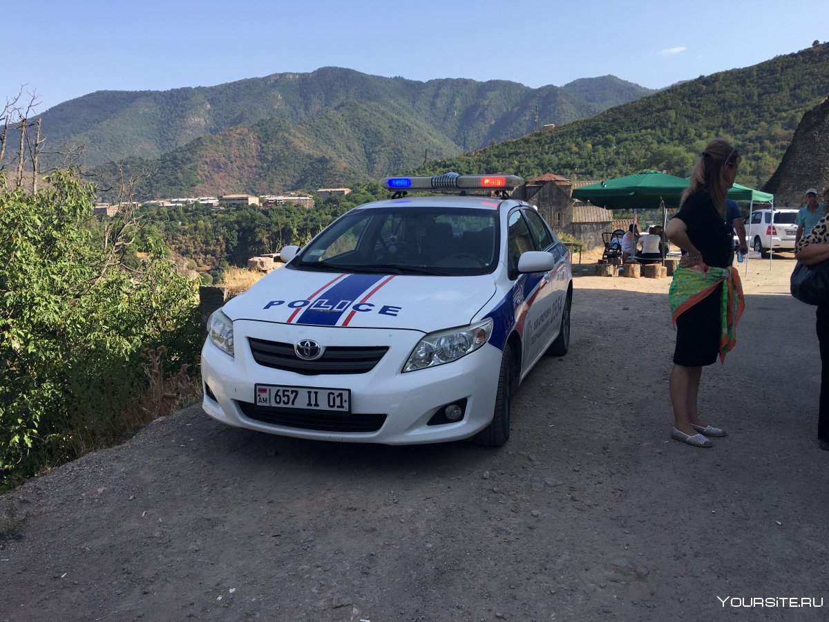 Полиция Армении автомобили