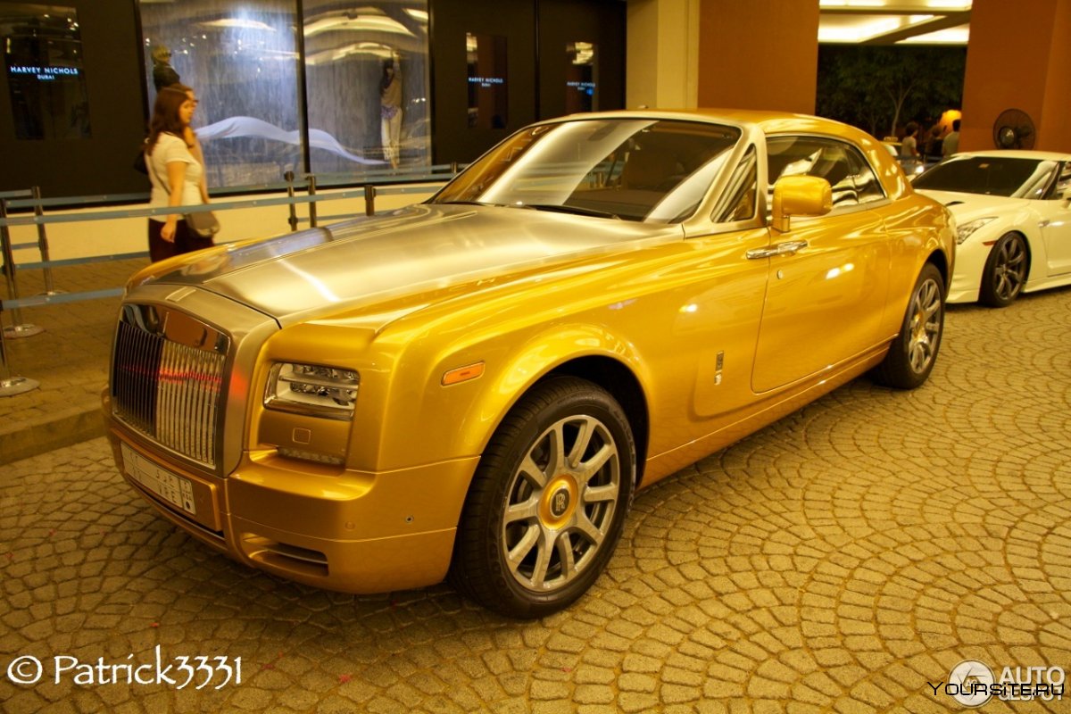 Rolls Royce Phantom Coupe Gold