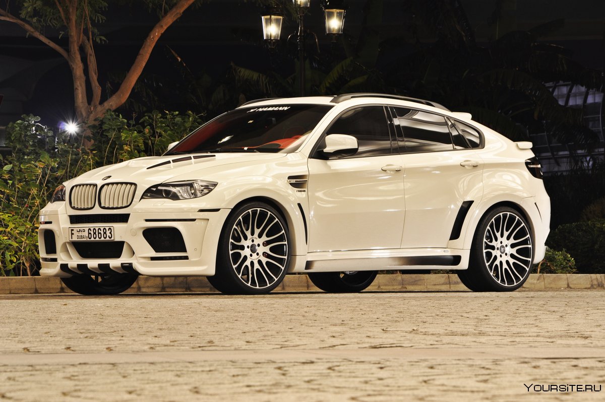 BMW x6m белый