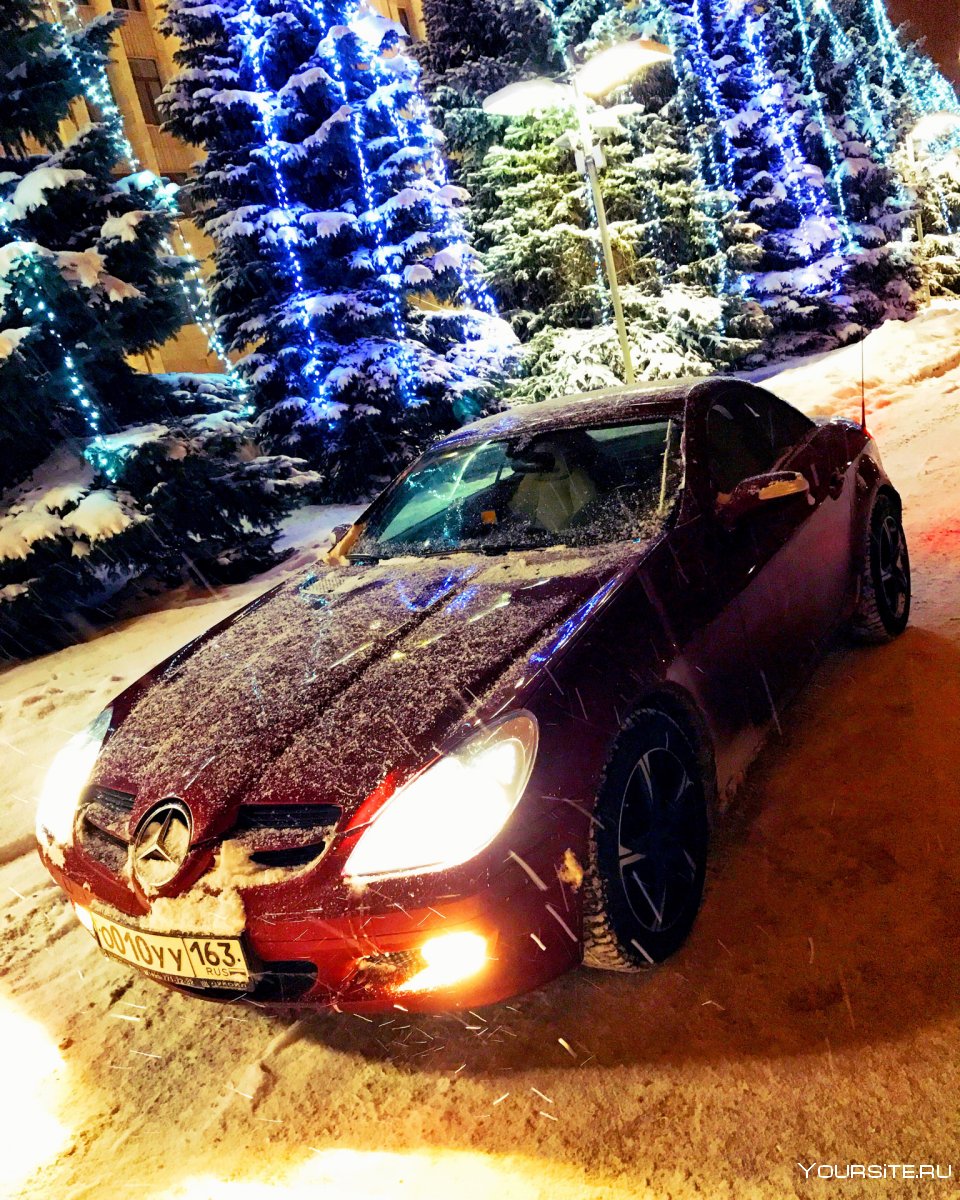 Новогодний Mercedes