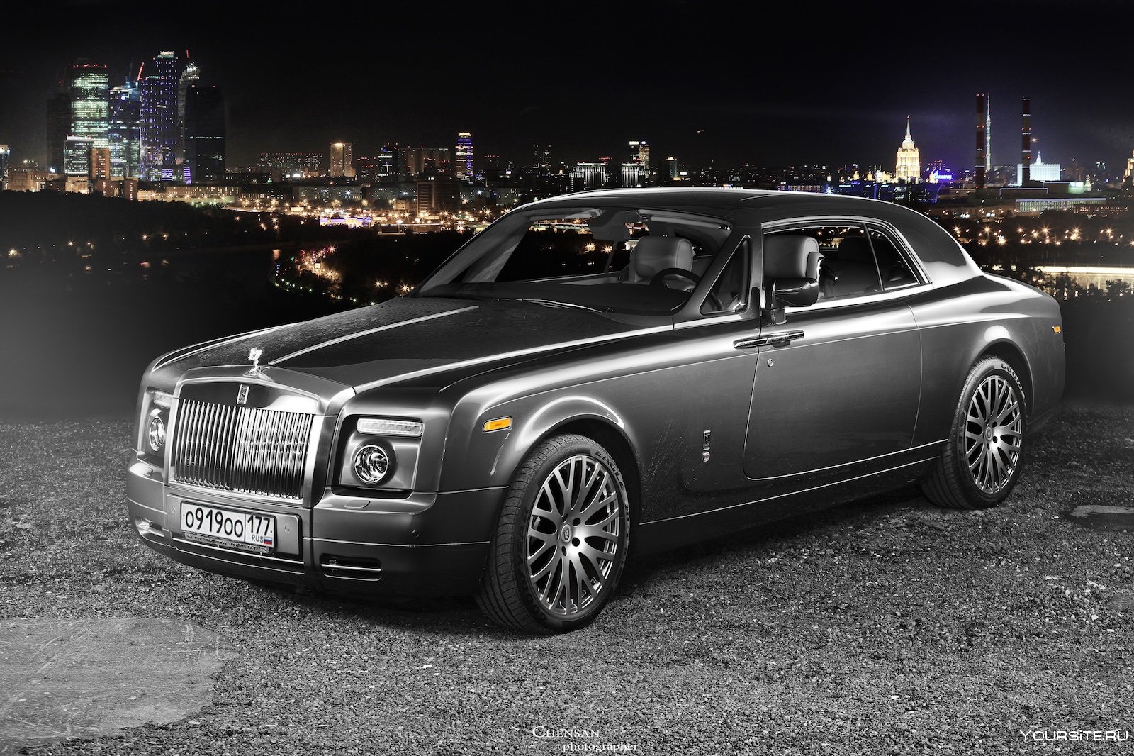 Роллс ройс купе. Rolls Royce Phantom Coupe 2021. Rolls Royce Phantom Coupe. Rolls Royce Phantom купе. Rolls Royce Phantom Coupe 2022.