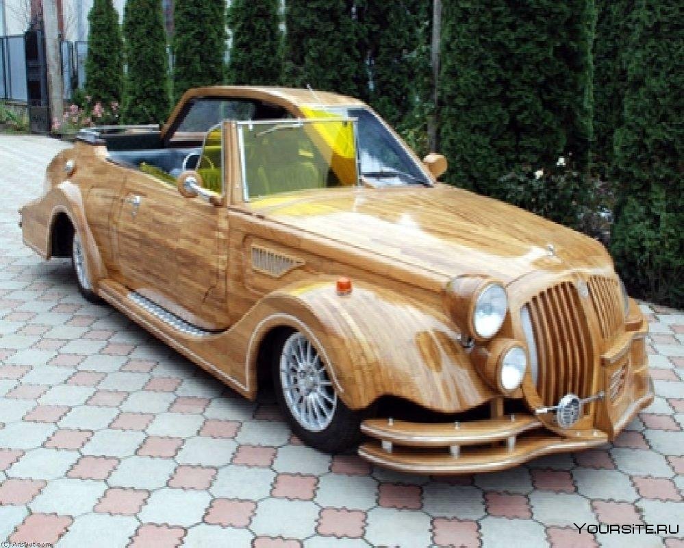 Машина из дерева