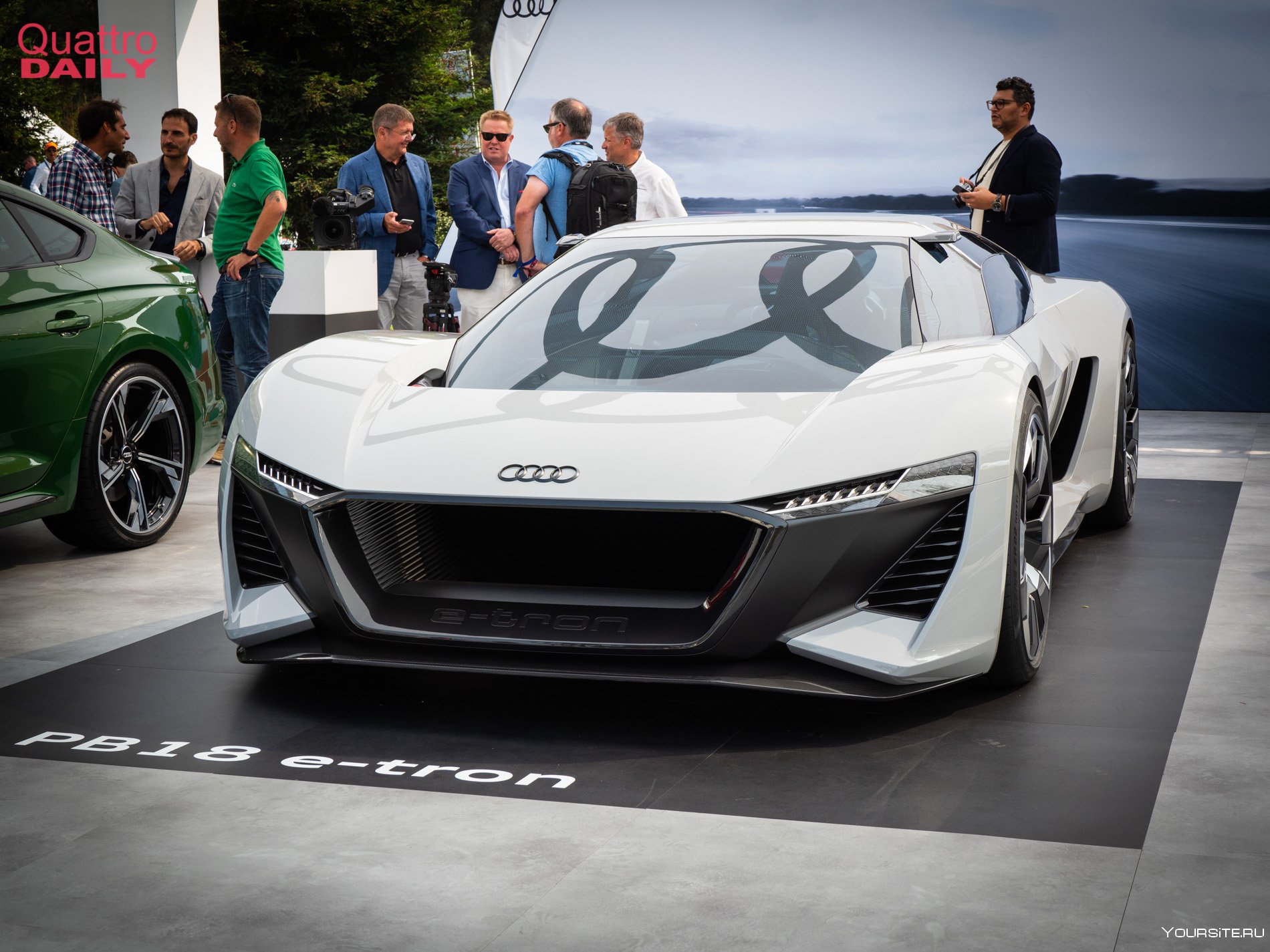 Новинки 2021 г. Audi r8 e-tron 2021. Audi 2021. Audi r8 e-tron 2020. Audi r8 e-tron 2022.