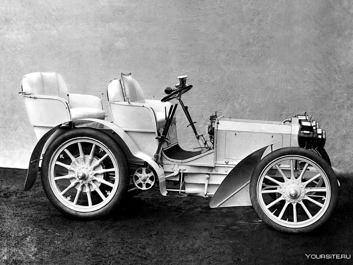 Машина Daimler старинная