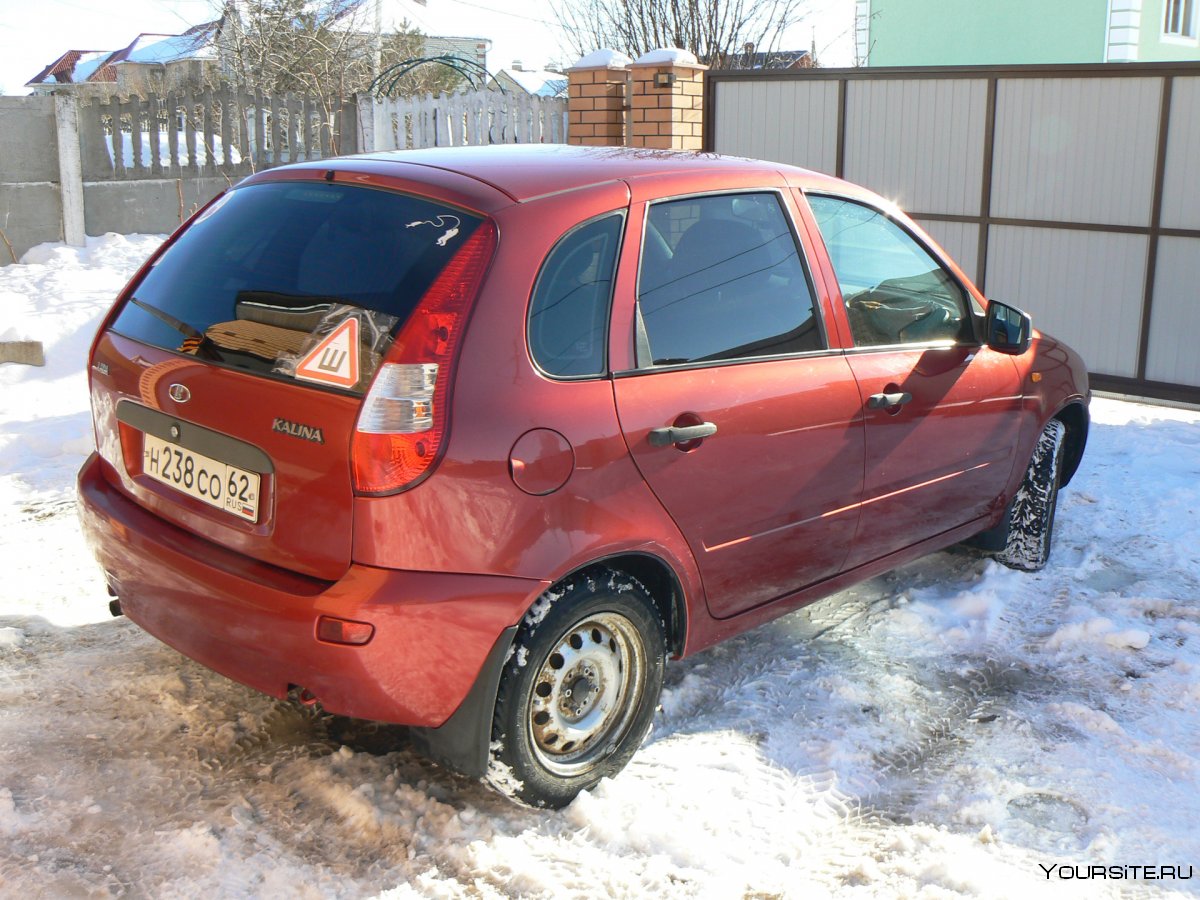 Лада Калина красный седан 2005