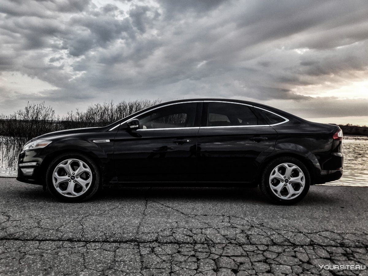 Ford Mondeo Black Edition