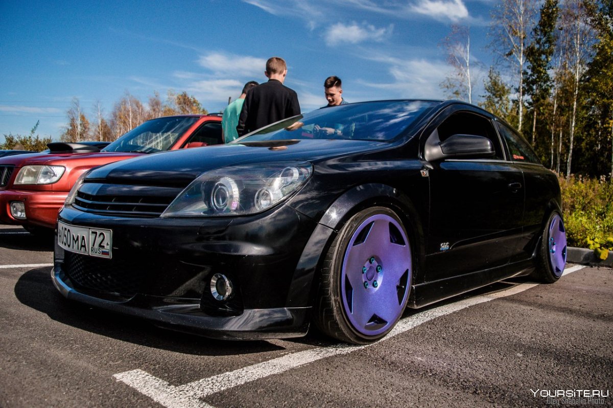 Opel Astra h GTC stance