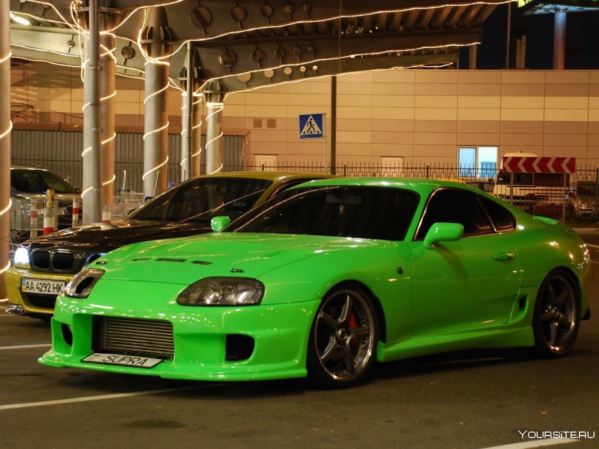 Toyota Supra a80 зеленая