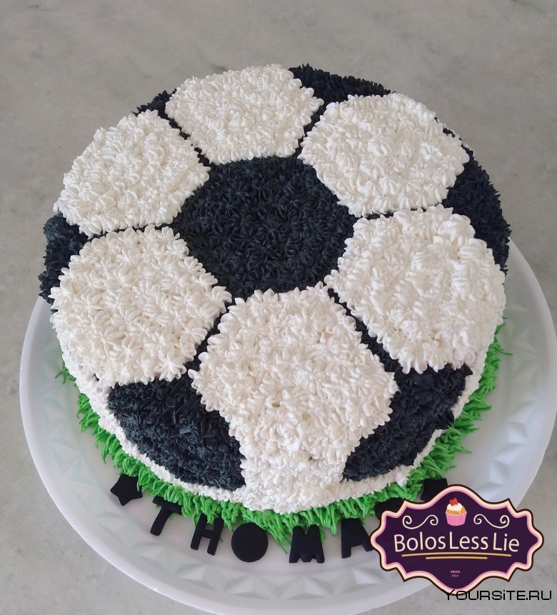 Декор торта с мячом