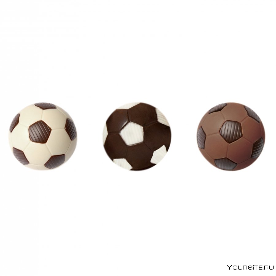 Футбольный мяч из шоколада