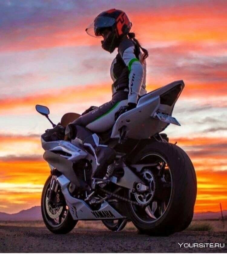 Yamaha r1 Biker
