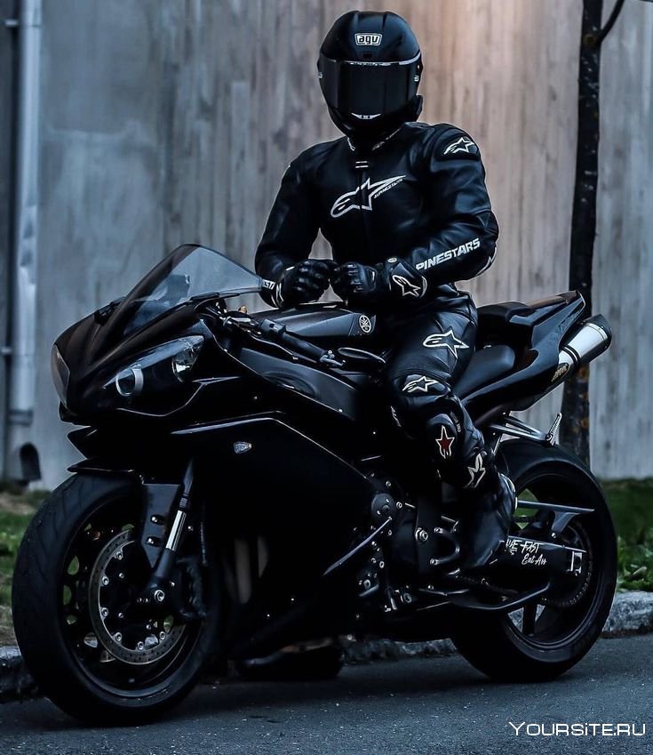 Yamaha r1 Biker