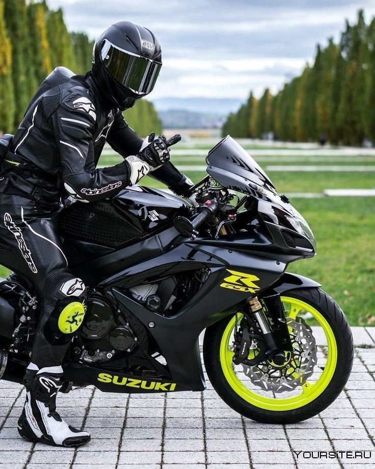 Yamaha YZF-r1 шлем