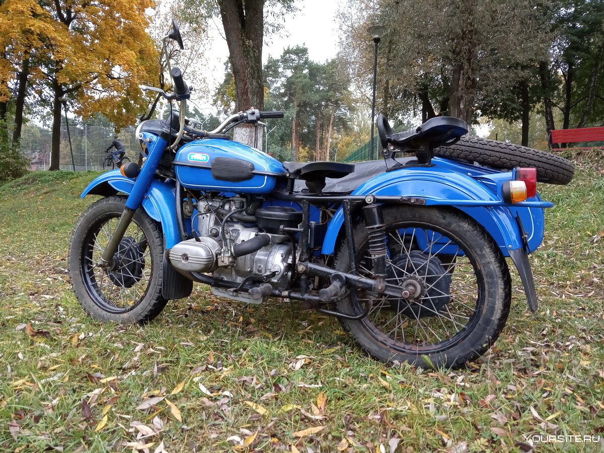 Мотоцикл урал синего цвета фото