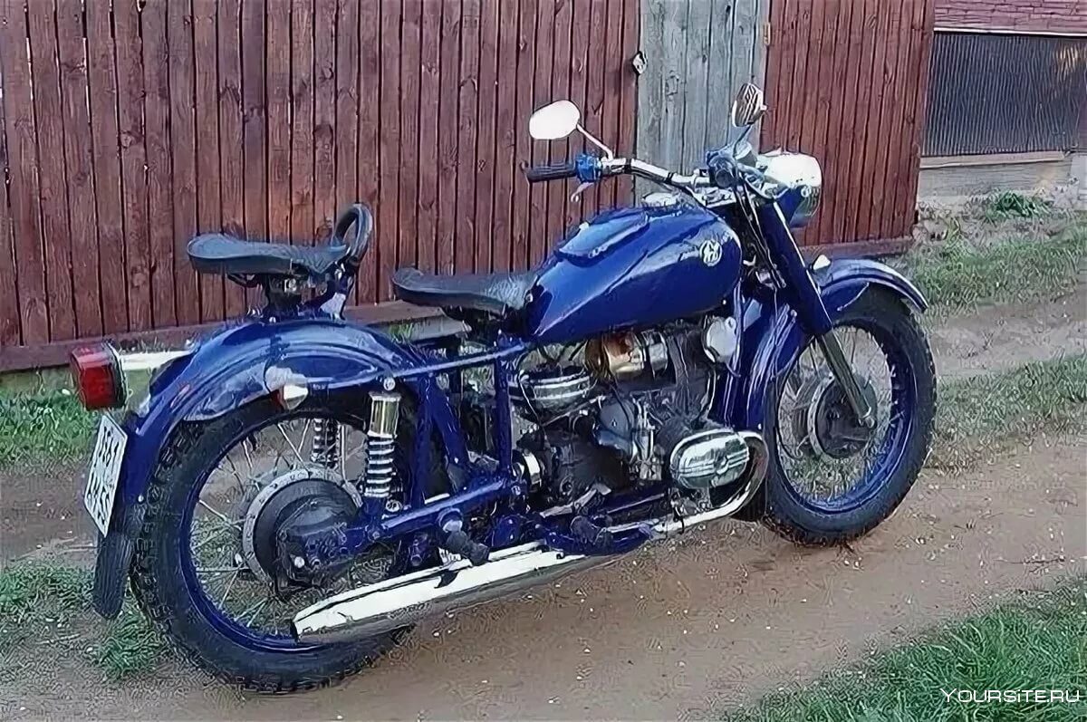 Мотоцикл урал синего цвета фото