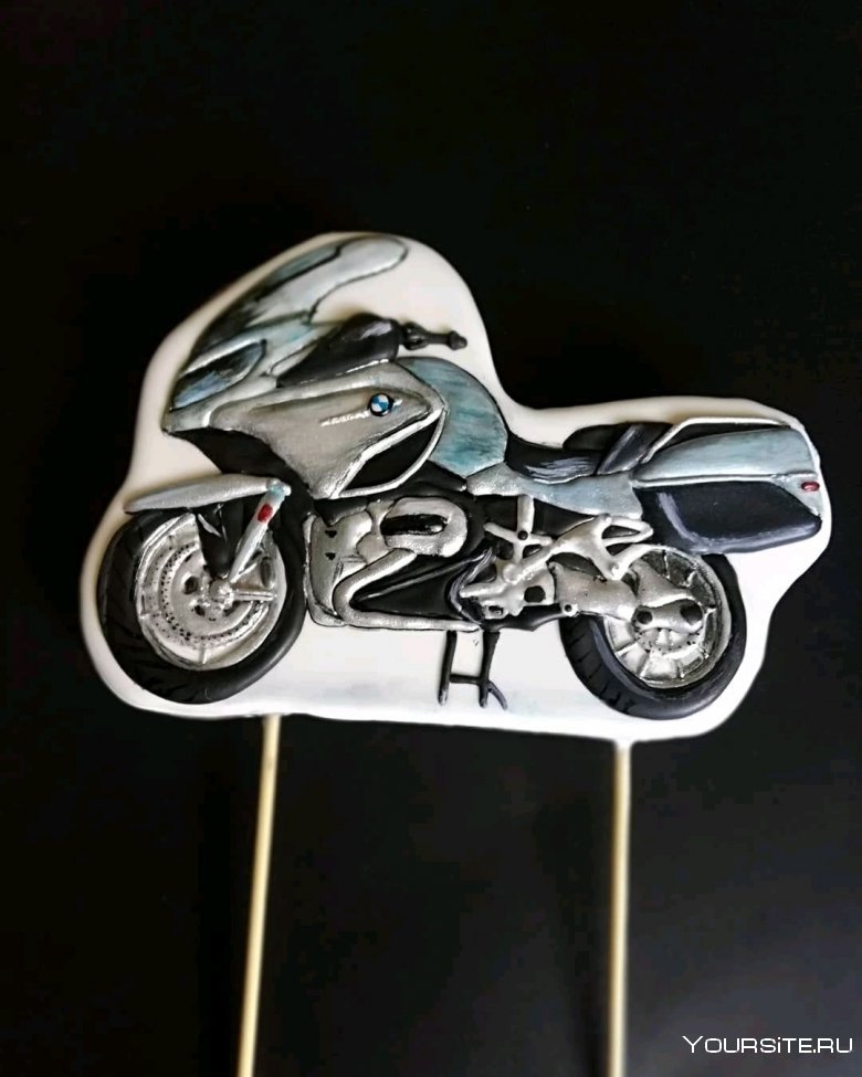 Пряник в виде мотоцикла