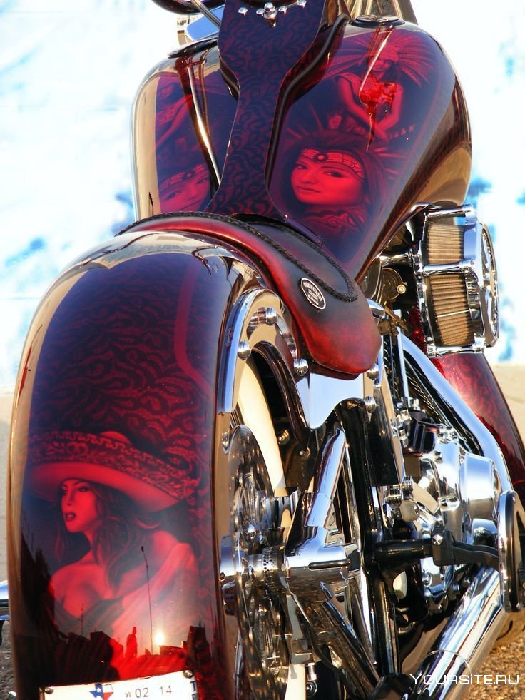 Harley Davidson красный бак