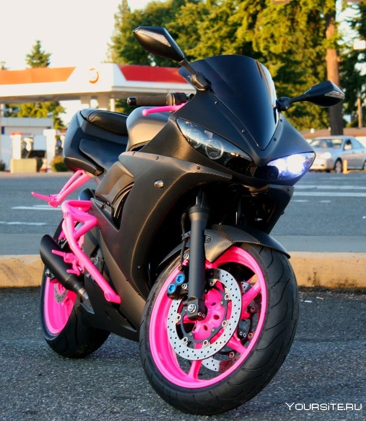 Розовый мотоцикл Урал