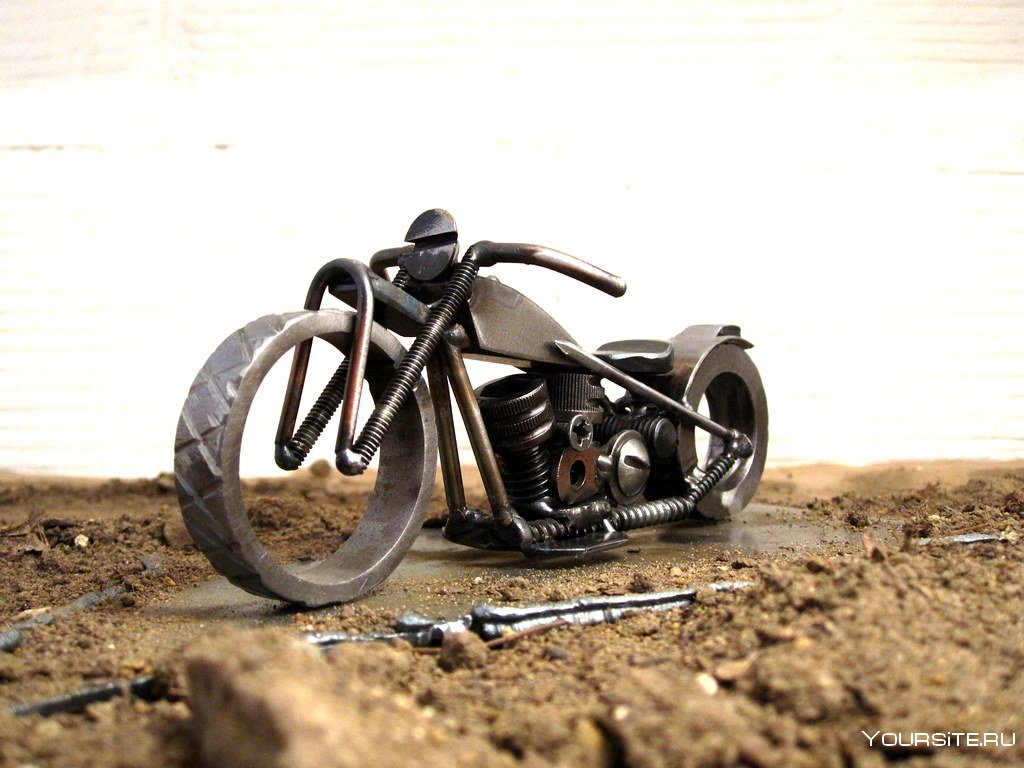 Металлическая модель мотоцикла
