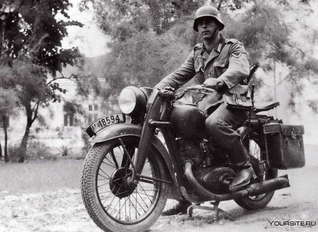 Немецкий военный мотоцикл 1941 БМВ