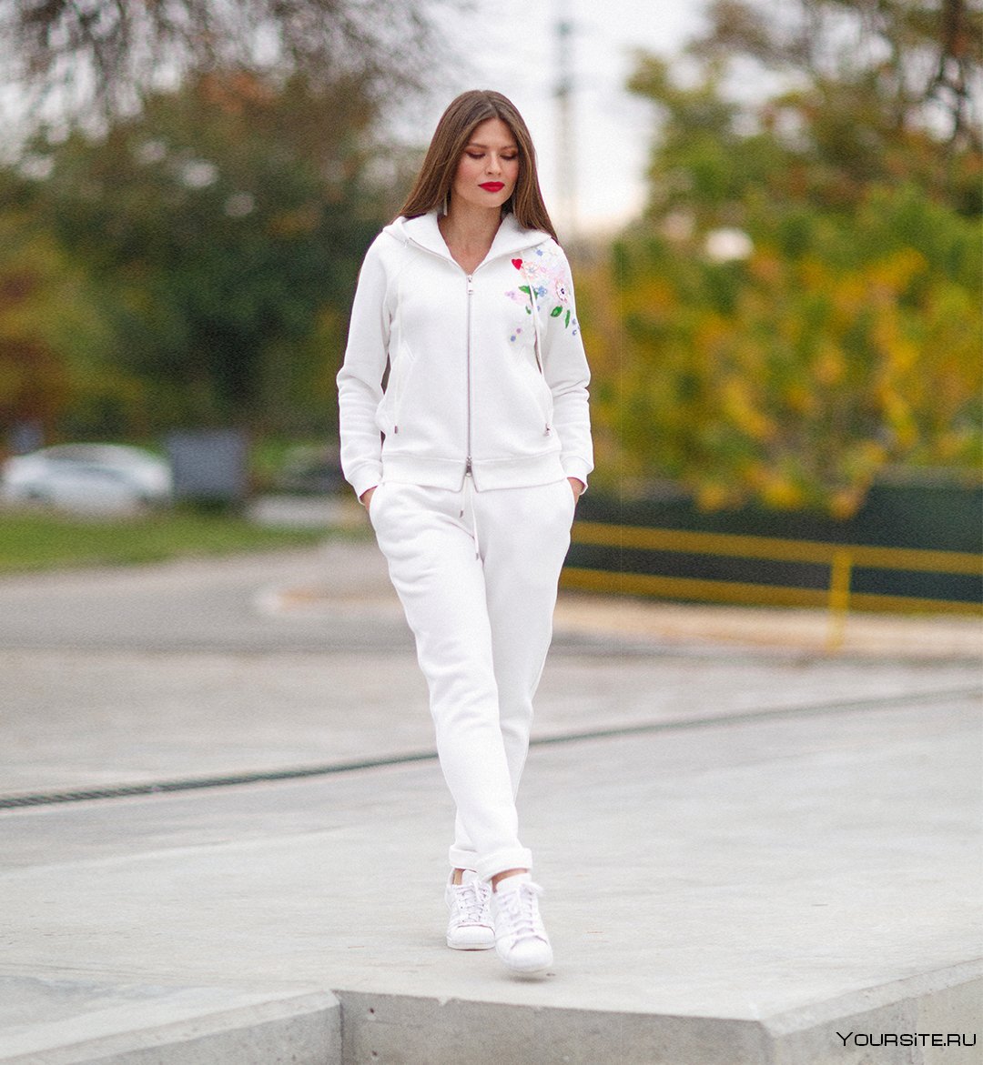 Белый спортивный костюм женский теплый - 36 фото