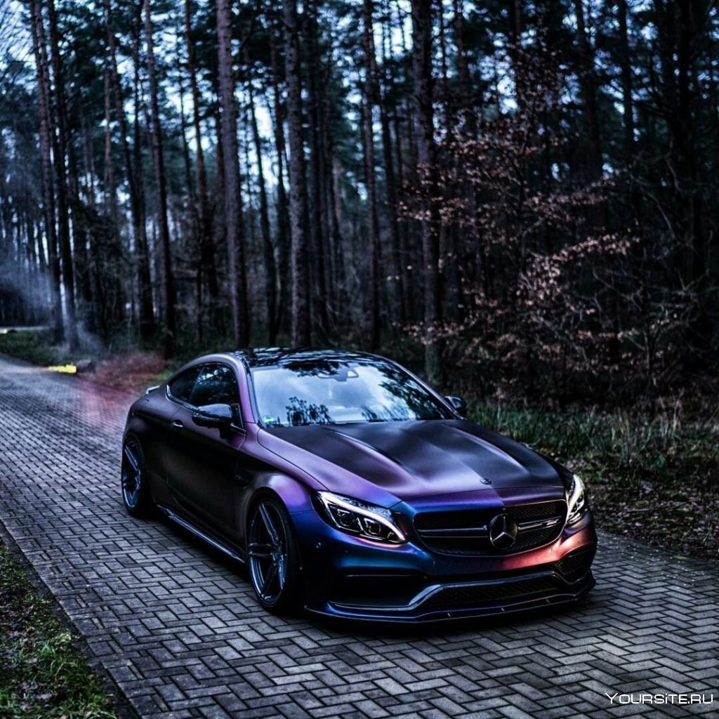 Мерседес c63 AMG фиолетовый