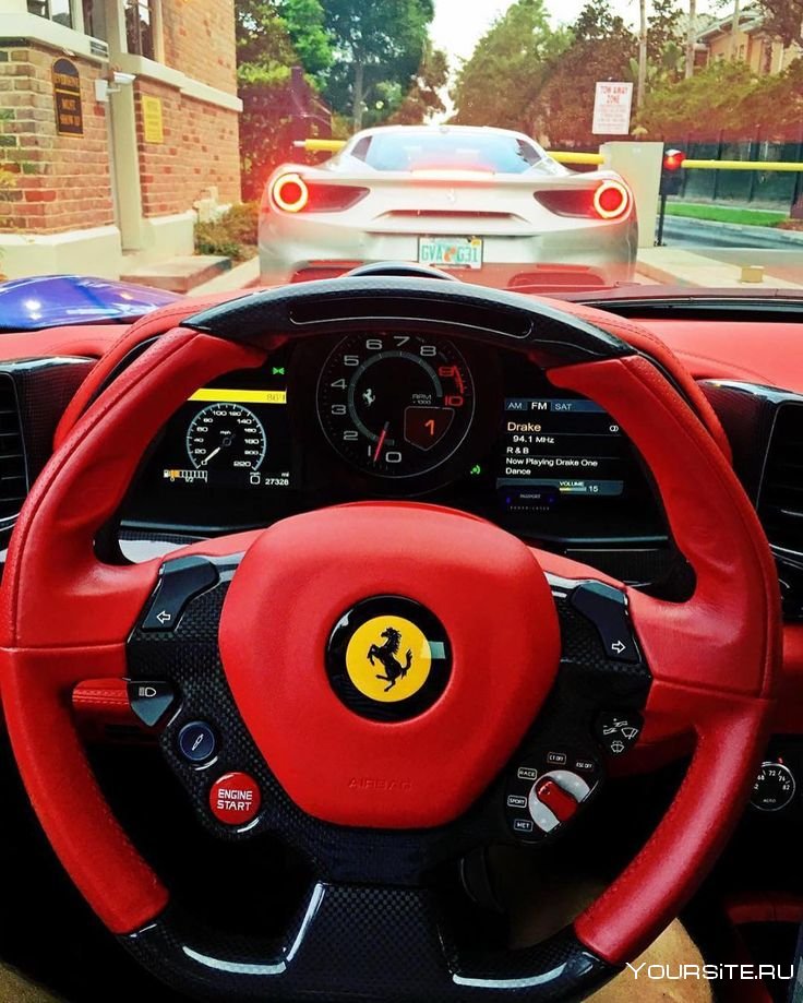 Ferrari 488 руль