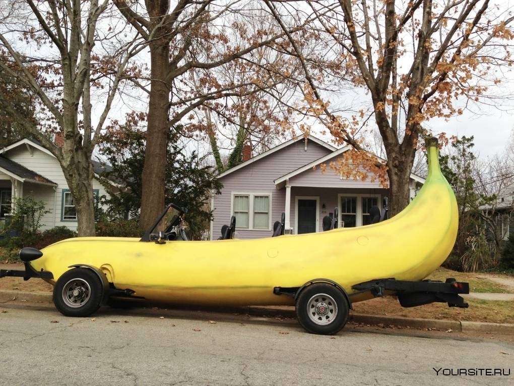 Автомобиль в виде банана