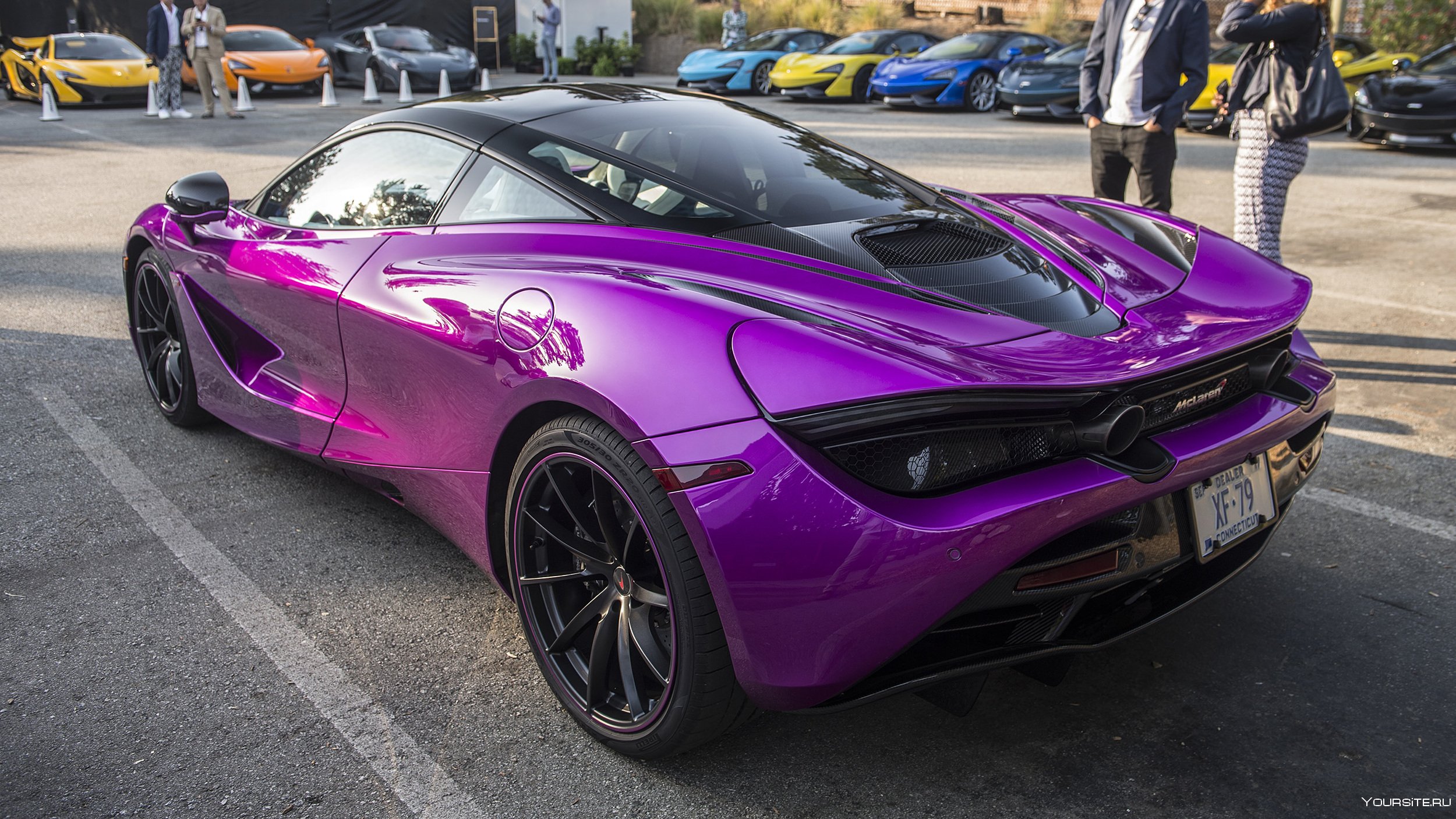 Популярные цвета машин. Макларен 720s фиолетовый. MCLAREN 720s фиолетовый. MCLAREN 720s розовая. MCLAREN 720s Purple.