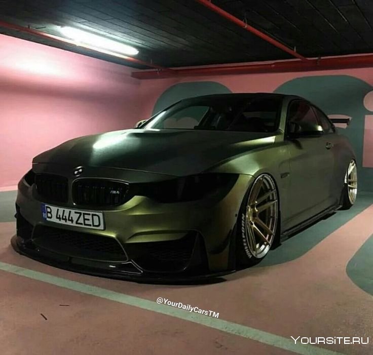 BMW Z-Performance f82 m4 Matte Green Slammed