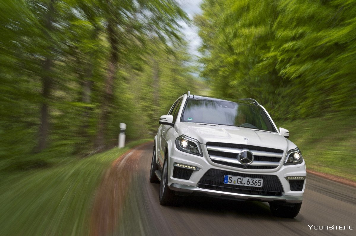 Автомобиль Mercedes-Benz gl 63 AMG