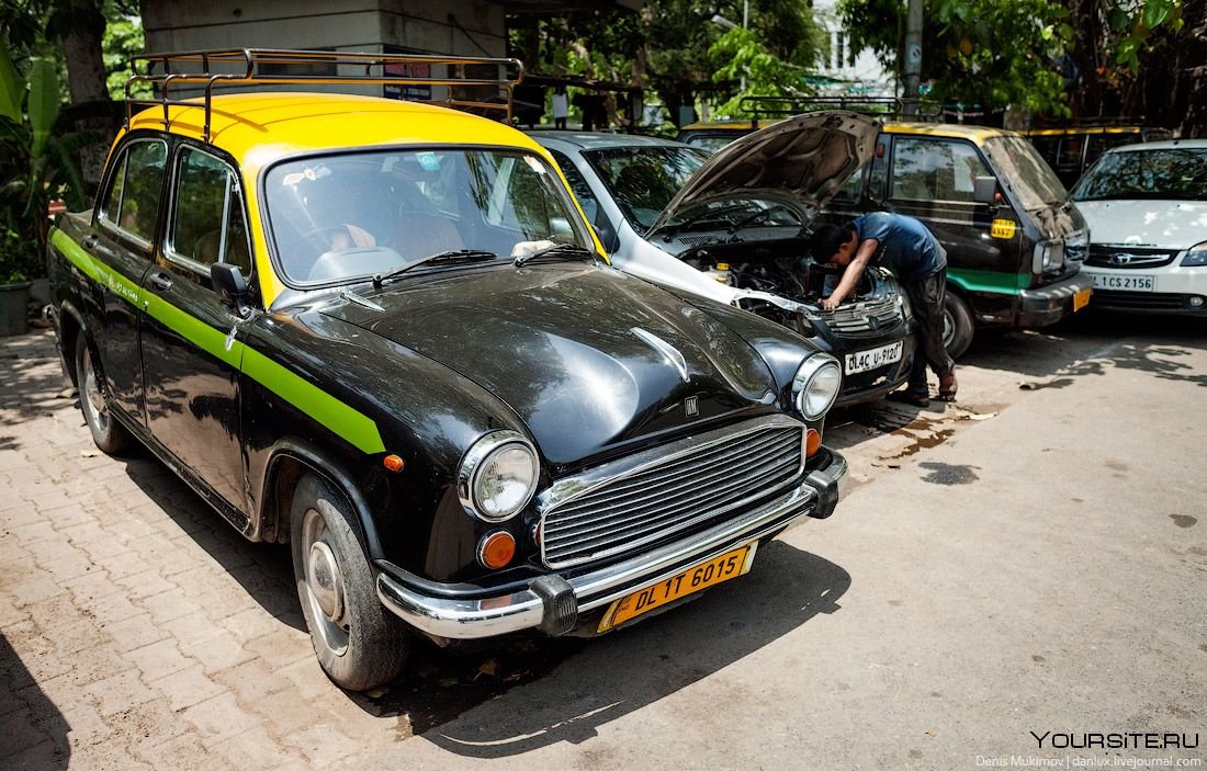 Индийский автомобиль Амбассадор