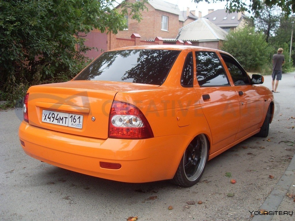 Лада Приора оранжевая