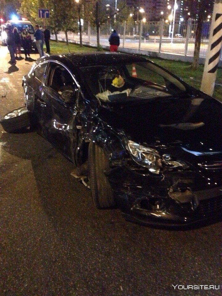 Разбитый Opel Astra g