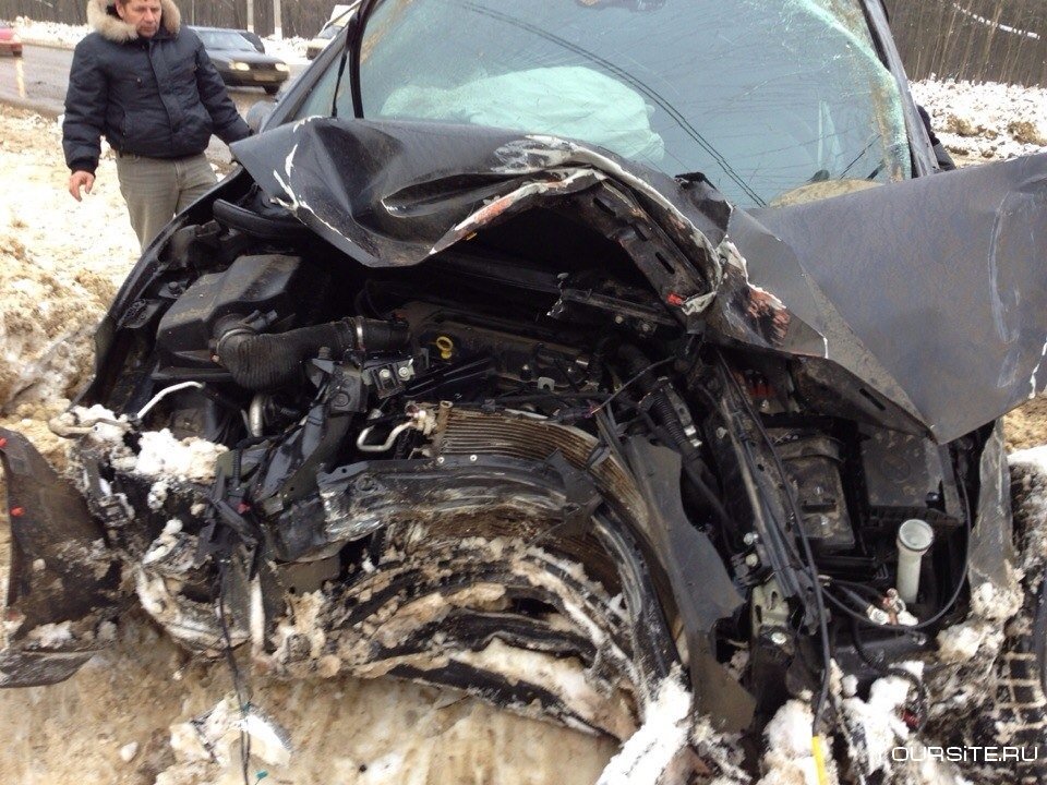 Opel Astra GTC авария