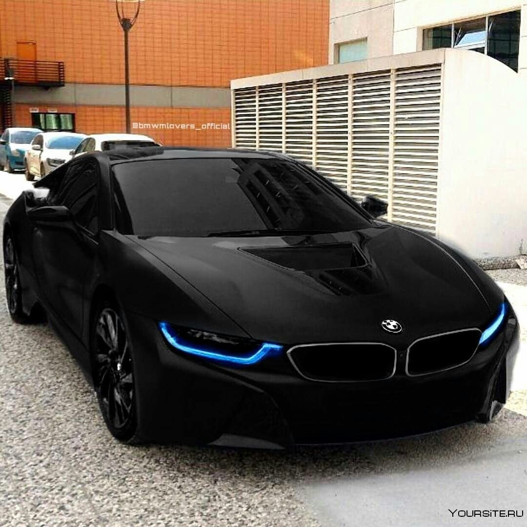Черная машина отзывы. BMW i8 черная. БМВ i8 черная матовая. БМВ спорткар i8. BMW i8 2020.