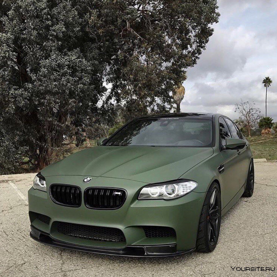 BMW f30 зеленая матовая