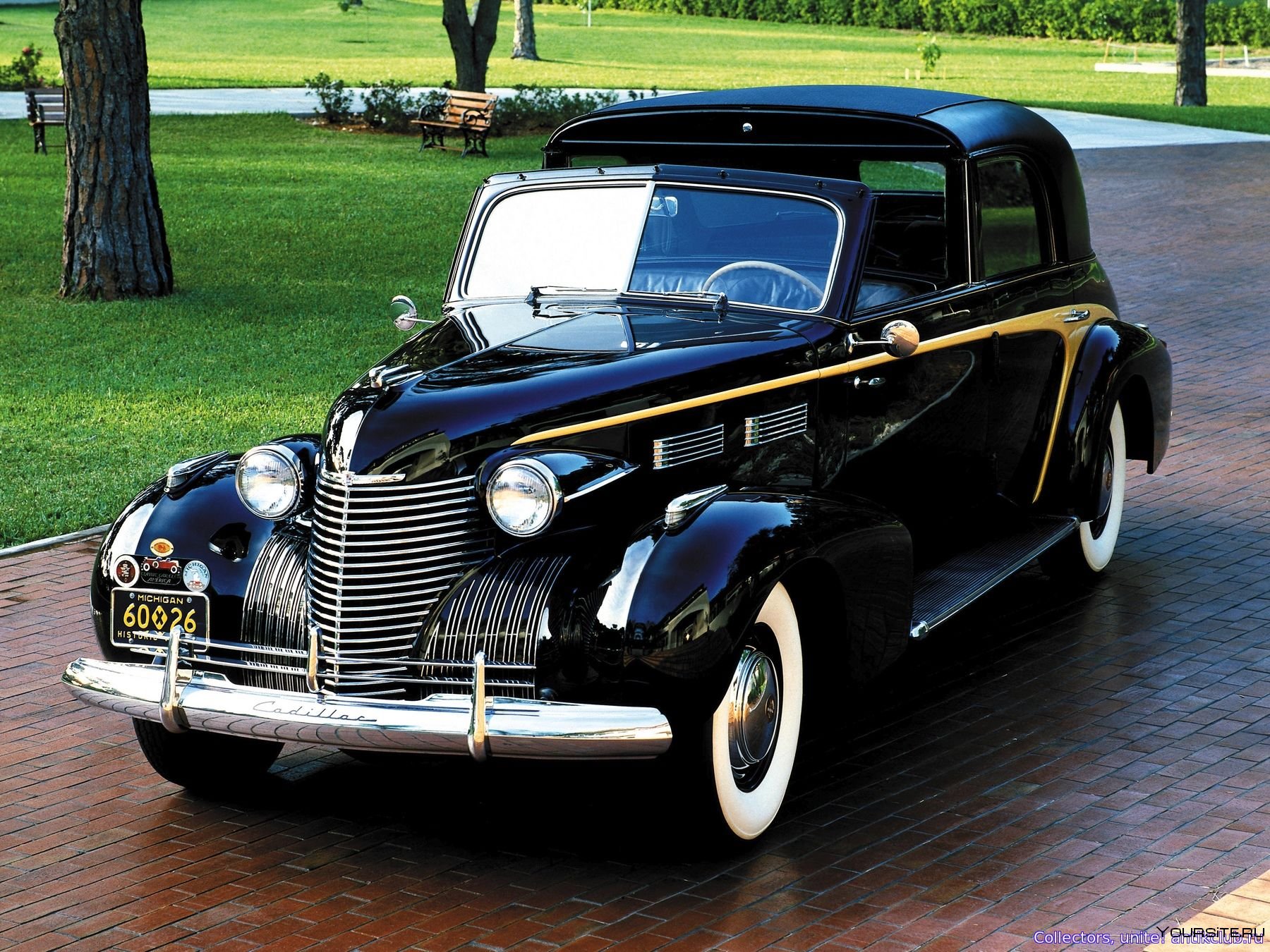 Раритет это. Cadillac 1939 Roadster. Кадиллак Бельвиль. Древние машины. Эксклюзивные ретро автомобили.