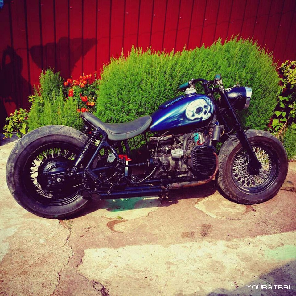 Bobber мотоцикл Урал