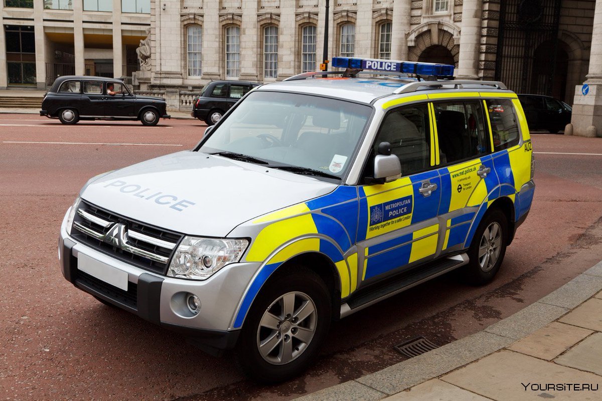 Лондонская полиция машины
