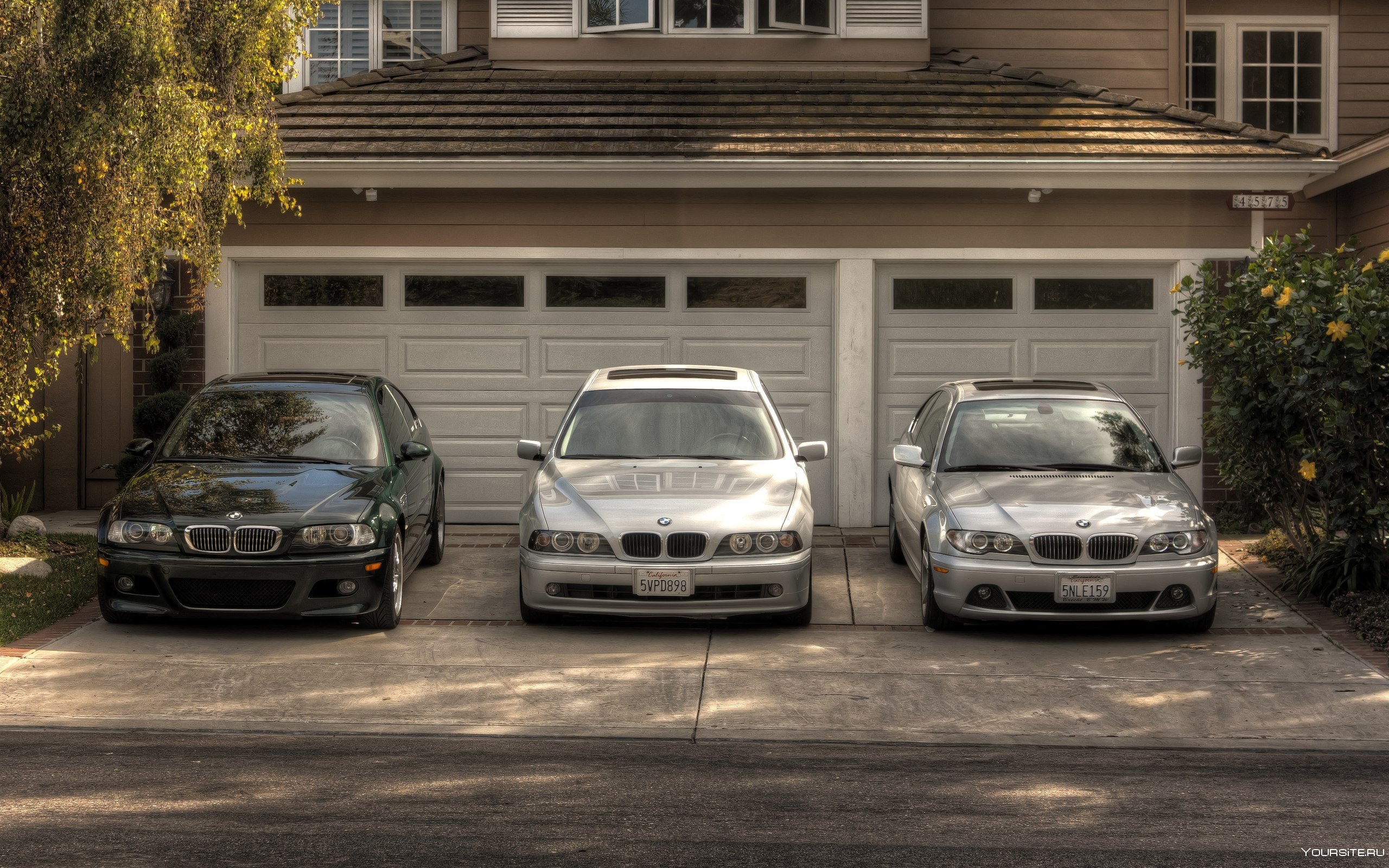 Четверо машин. BMW e39. BMW m3 530i. BMW m5 e39. BMW e46 vs Mercedes.