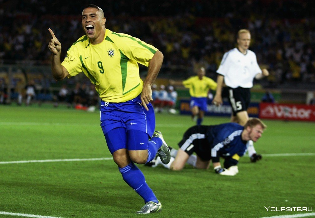 Роналдо бразилец сборная Бразилии