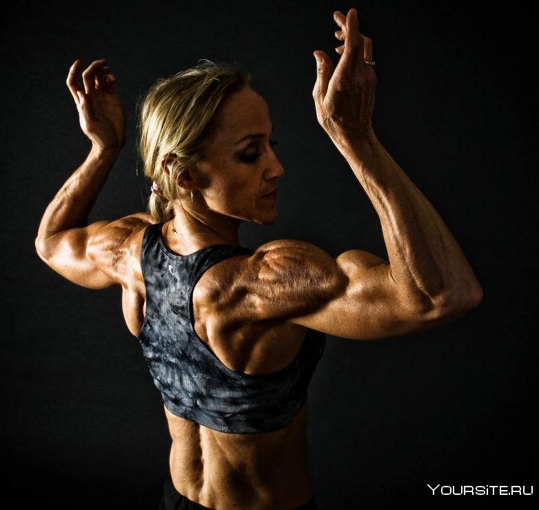 Бодибилдерша Анна