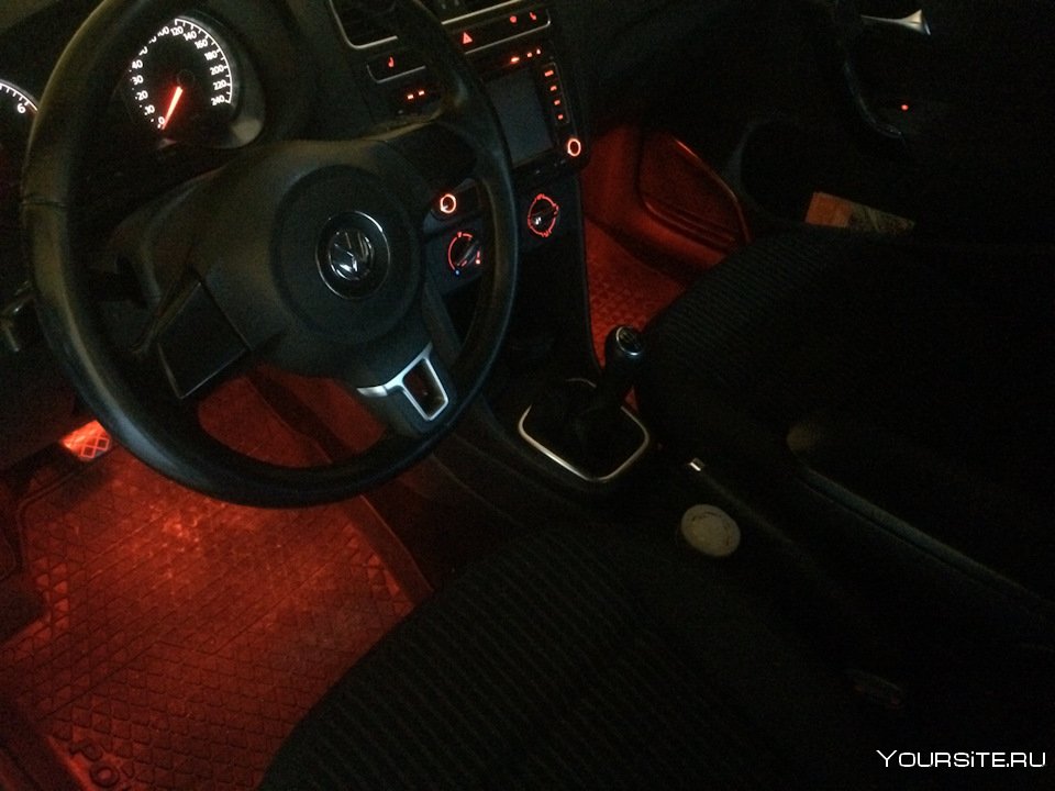 VW Polo sedan подсветка ног