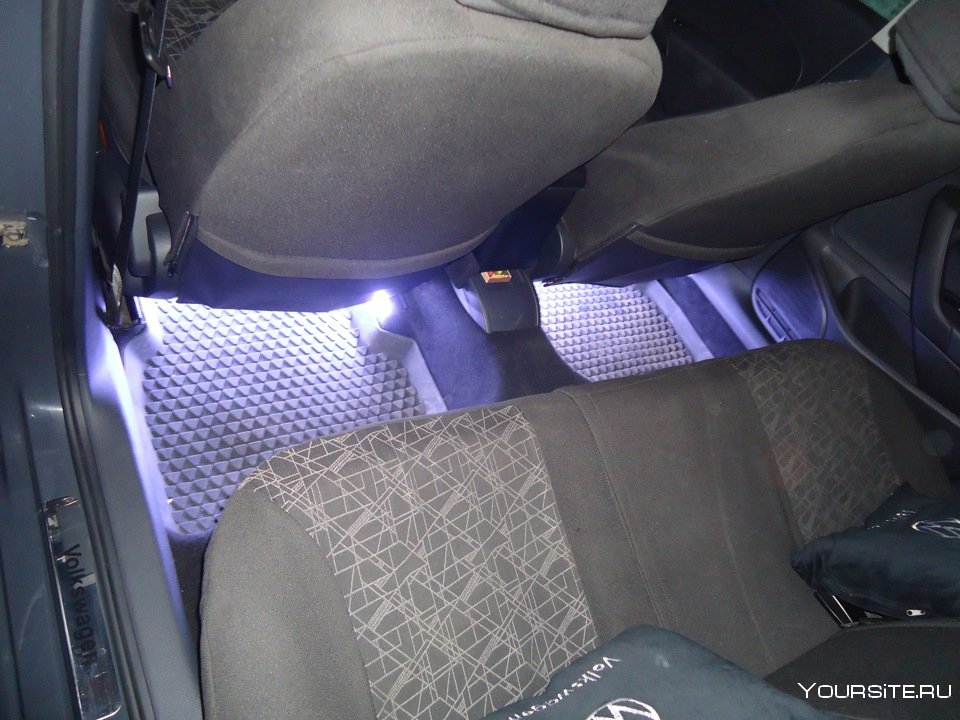 VW Polo подсветка ног