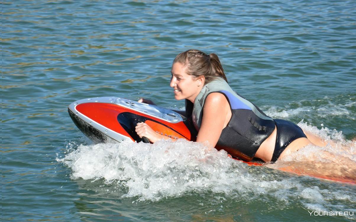 С какого числа можно плавать на лодке. Kymera Bodyboard. Kymera Jet Rescue Board. Доска для плавания с мотором. Доска для плавания с моторчиком.