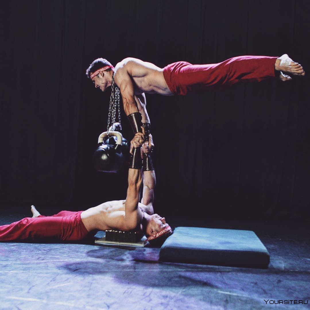Цирковая студия акробатический дуэт